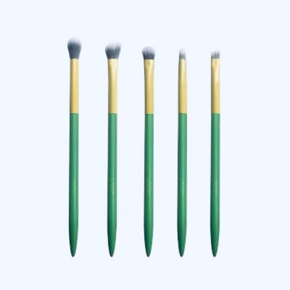 ๐2/$30 LAVISH Essential Eye Brush Set - Picture 3 of 3